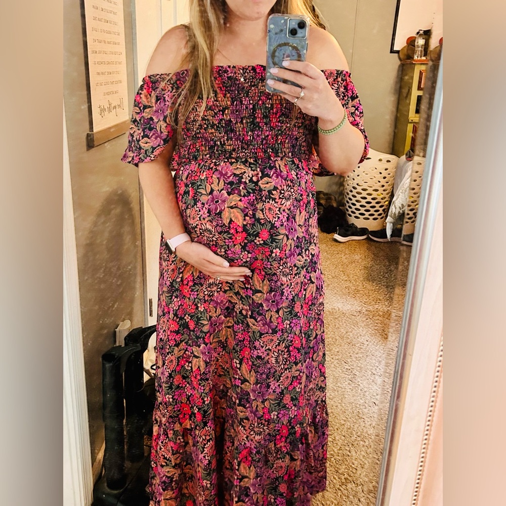 Gilli Malia Maternity Flutter Sleeve Maxi Dress